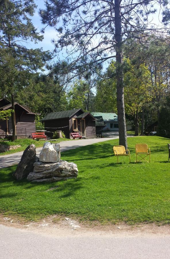 Miners' Bay Lodge Minden 외부 사진