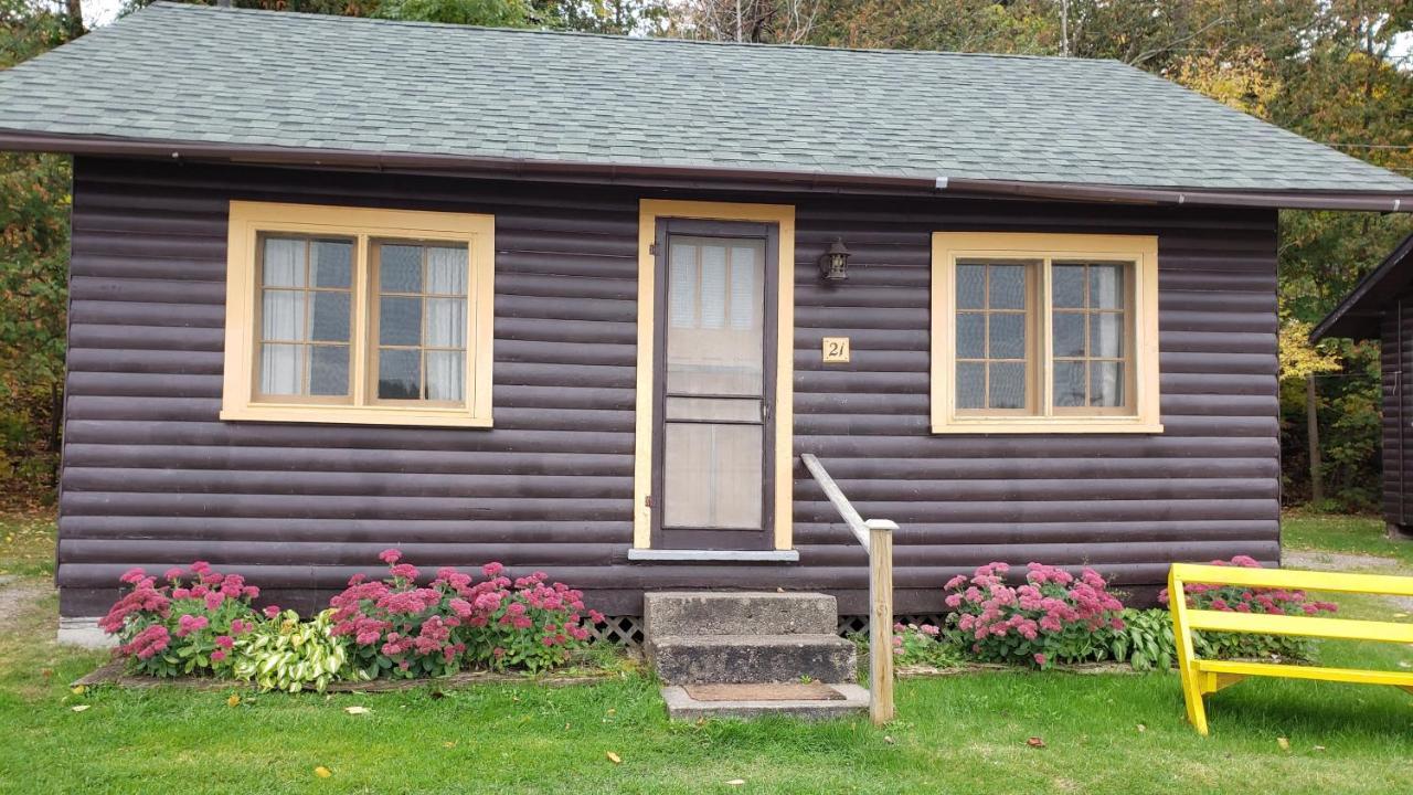 Miners' Bay Lodge Minden 외부 사진