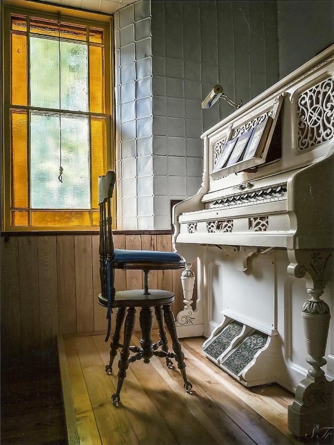 Miners' Bay Lodge Minden 외부 사진
